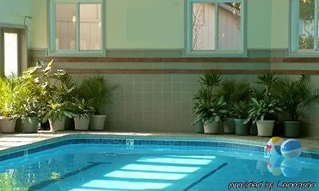 Earthbox Inn & Spa 