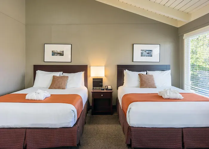 Earthbox Inn & Spa
