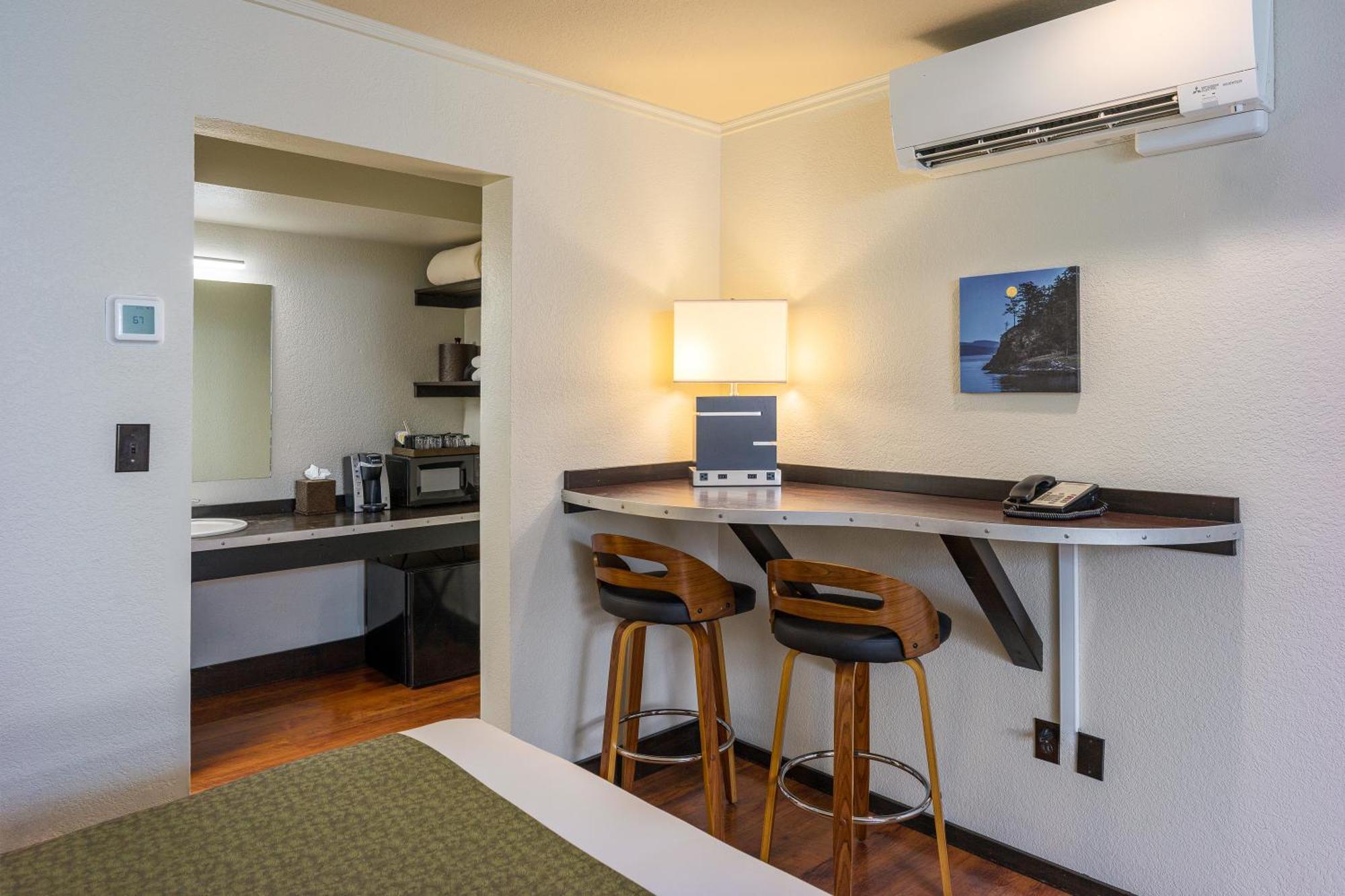 Inn Earthbox & 3*